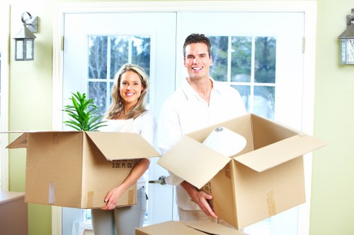 Packing and furniture handling for a flat move in Islington